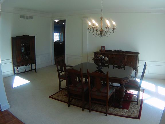 3rd image of 11393 Maple Valley Dr
