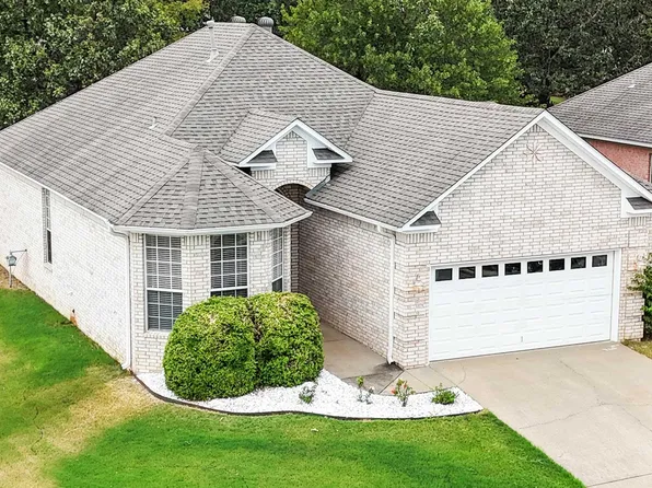 1 N Star Cv, Maumelle, AR 72113