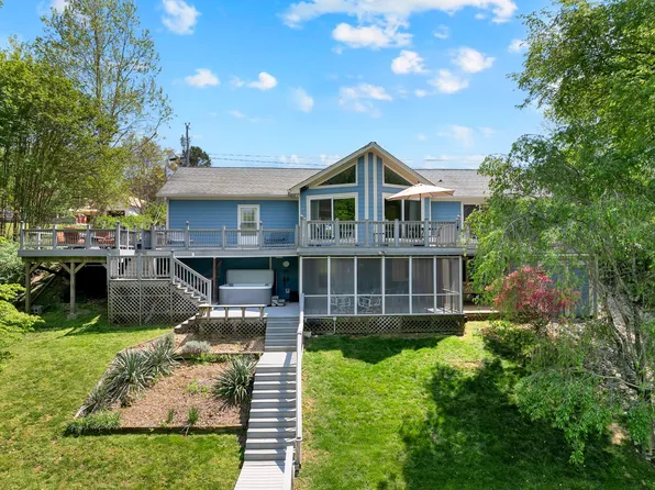 1576 Damron Rd, Estill Springs, TN 37330