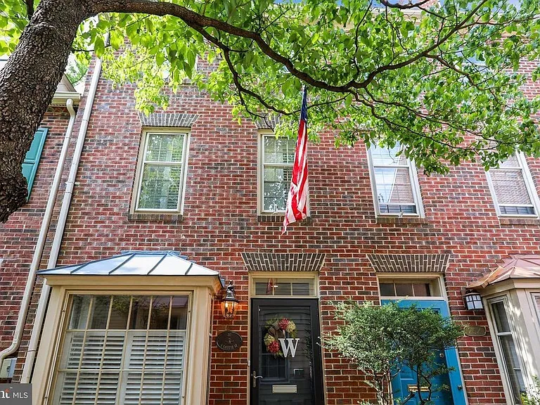 217 S Fayette St — Photo 1