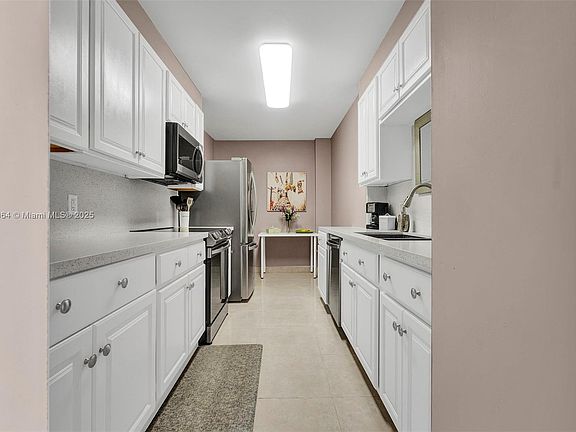 3rd image of 4350 Hillcrest Dr APT 705