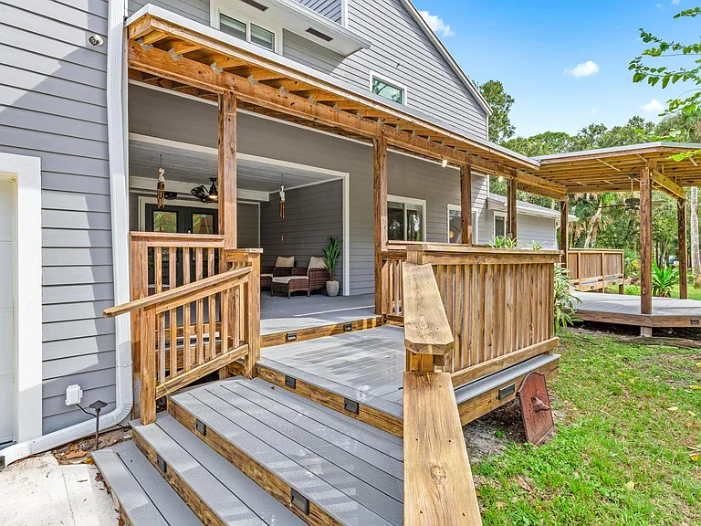 12151 Old Indiantown Rd — Photo 9