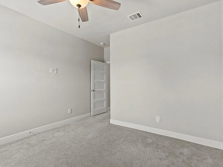 1703 Wipprecht St — Photo 26
