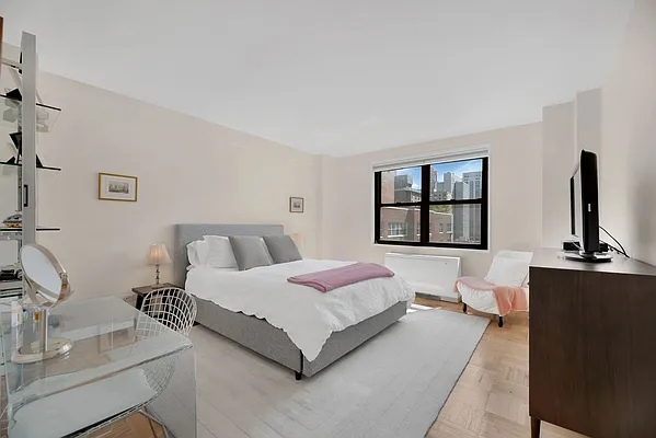 Sold by Compass | media 15