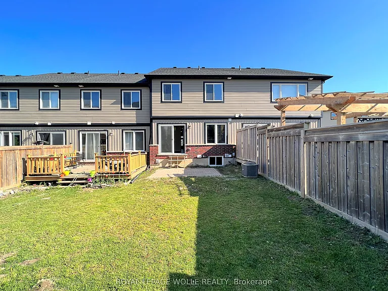 46 Renfrew St — Photo 13
