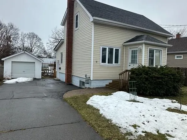 9 Wilkins St, Belleville, ON K8P 1P2