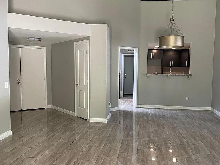 2065 Shannon Ct #1 — Photo 5