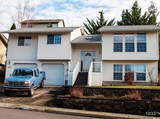 1413 NW Vallejo Dr, Roseburg, OR