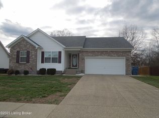 261 Mud Hen Dr, Shepherdsville, KY 40165