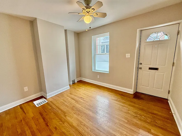 1228 Peters St — Photo 5