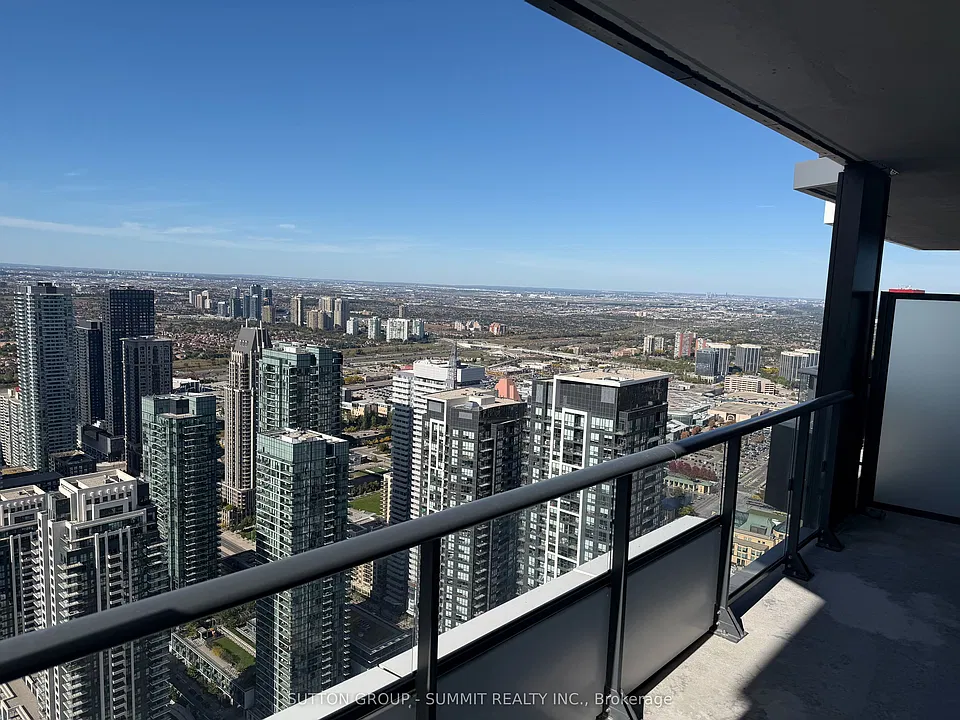 448 Burnhamthorpe Rd W #5804