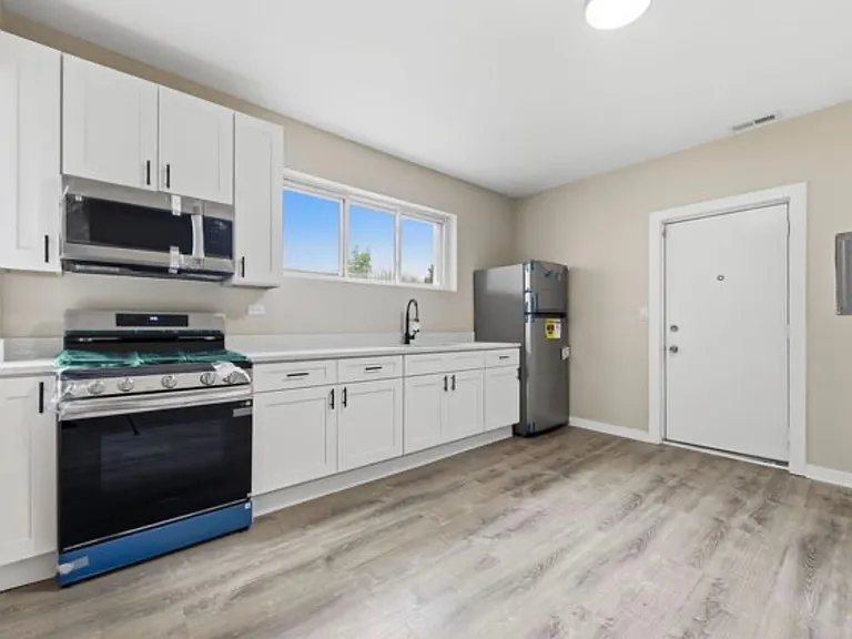 7741 S Phillips Ave #2 — Photo 6