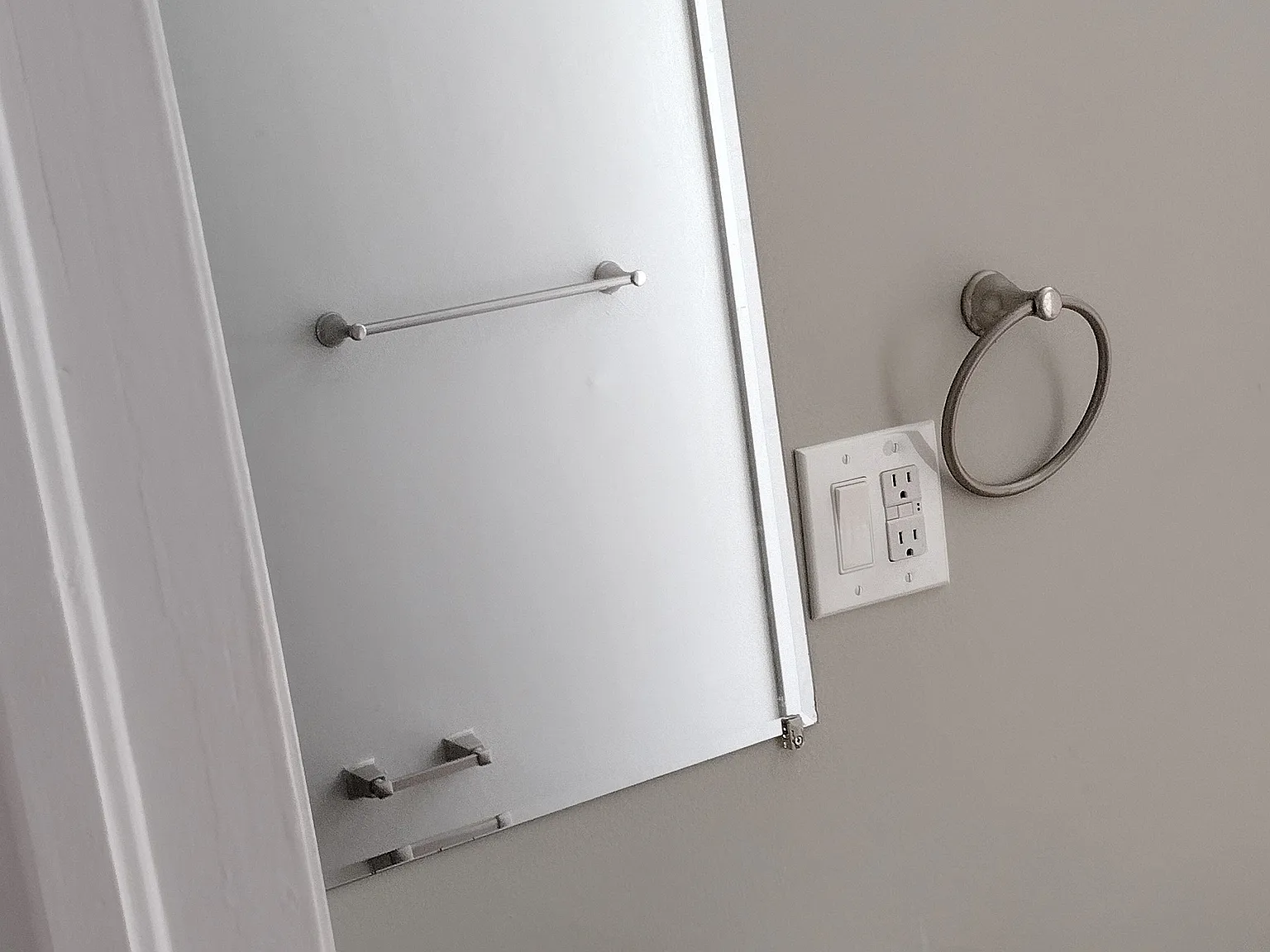 1 bed, 750 sqft, $1,300 — Photo 4