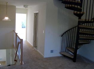 2 Snowmass Ct #4-4-4, Vernon, NJ 07462