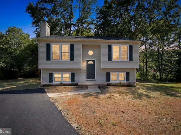 10921 Peach Tree Dr, Fredericksburg, VA 22407