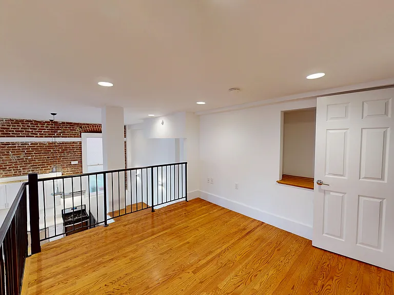 1408 California St #101 — Photo 3