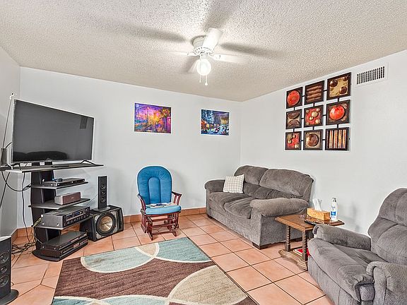 5th image of 1622 E Campbell Ave APT P