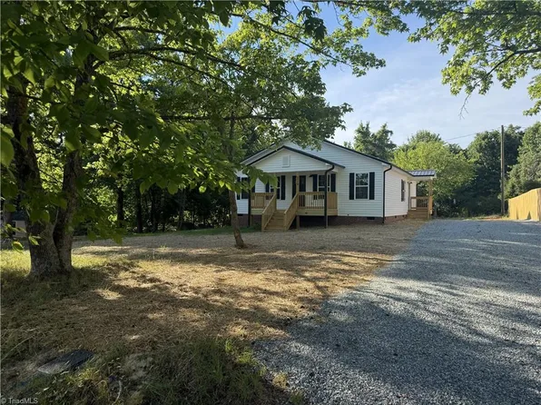 219 Tower Rd, Thomasville, NC 27360