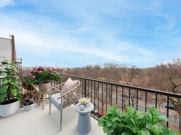 1233 Eastern Parkway image 4 of 10