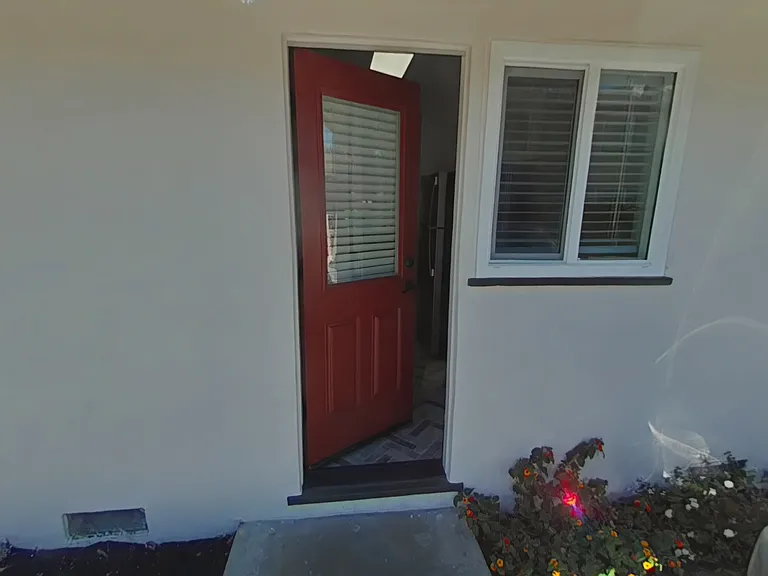 1054 Noel Dr — Photo 11