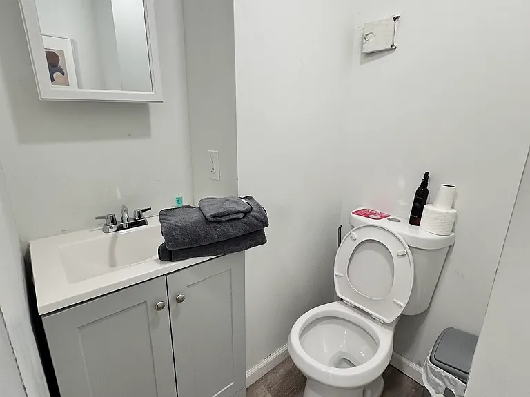 7845 Montgomery Ave #5B — Photo 16