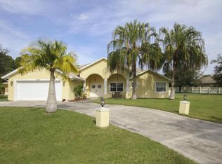 1865 SW Buttercup Ave, Port Saint Lucie, FL 34953