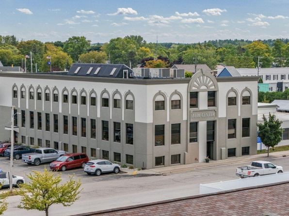 520 N Main St