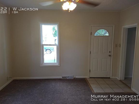 4th image of 221 W Jackson St