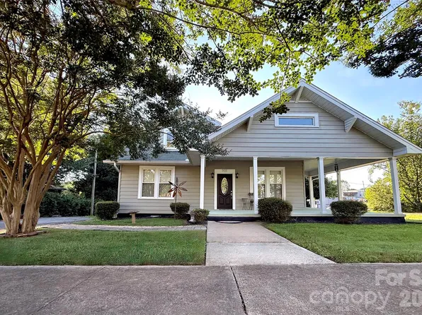302 S College Ave, Newton, NC 28658