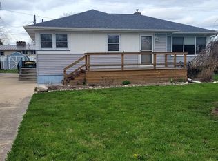 2764 Sandra Ct, Bay City, MI 48708