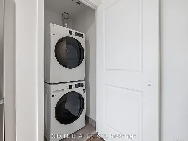 2075 Lakeshore Rd #505 — Photo 8