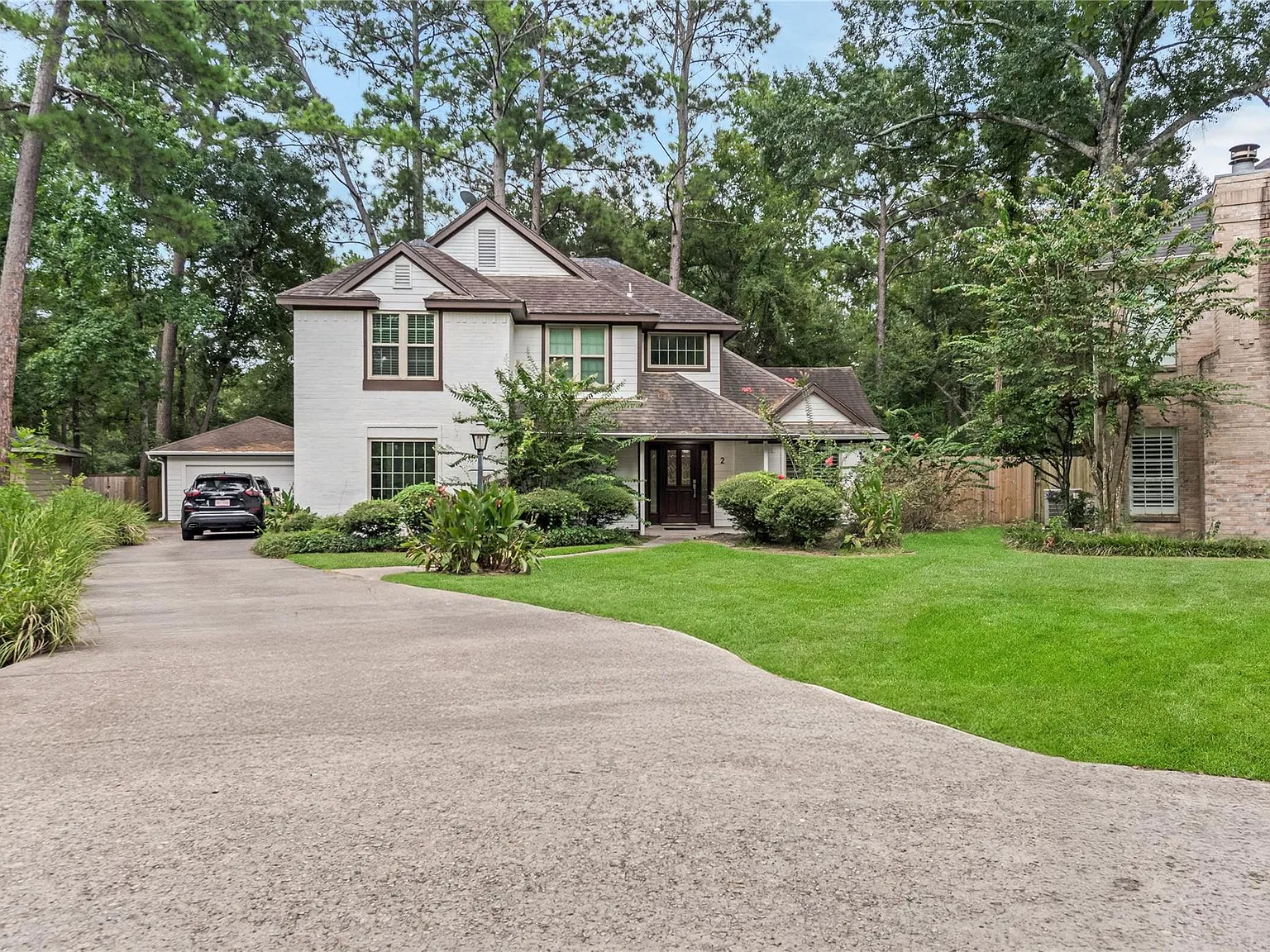 4 bed, 2.5 bath, 2427 sqft, $3,600 — Photo 3