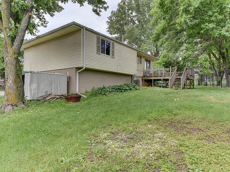 3514 Glory Cir — Photo 33