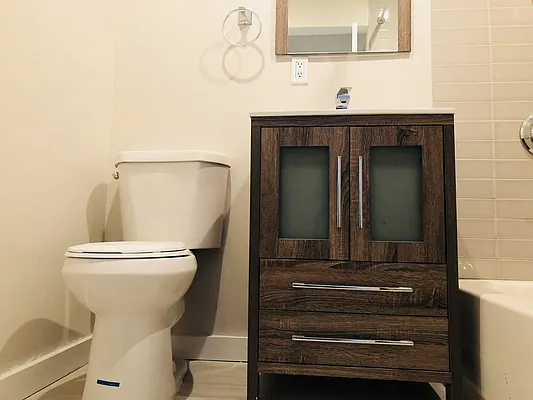 Rented by Emilienne Zongo Brown, LREB | media 18