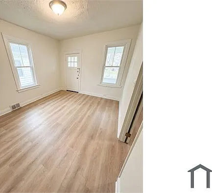 4 bed, $2,983 — Photo 2