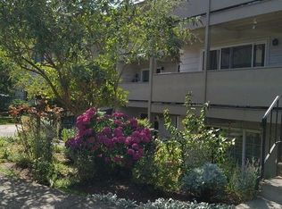 Rochelle Apartments, Portland, OR 97230