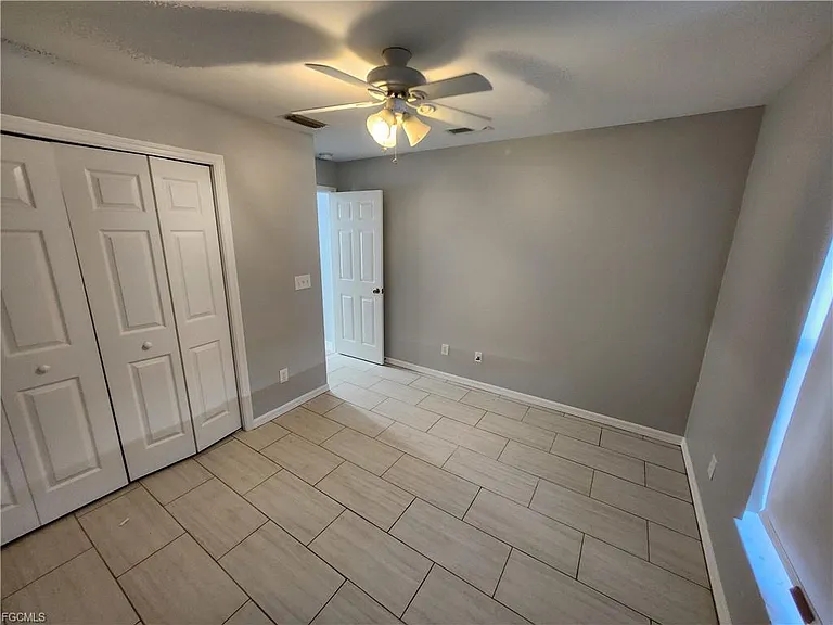 4126 SW 8th Pl — Photo 7