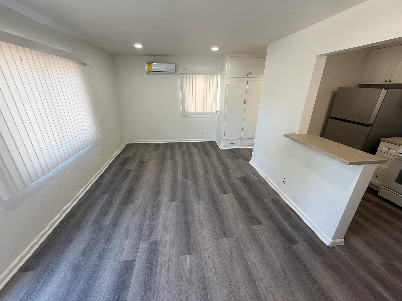 Studio, 334 sqft, $1,800 — Photo 2