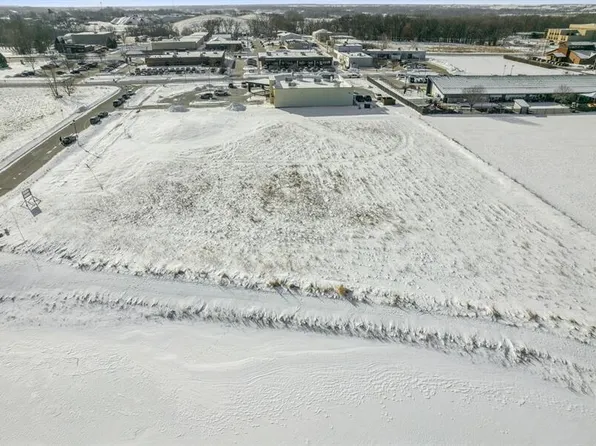 1415 Baltimore Dr, Ames, IA 50010