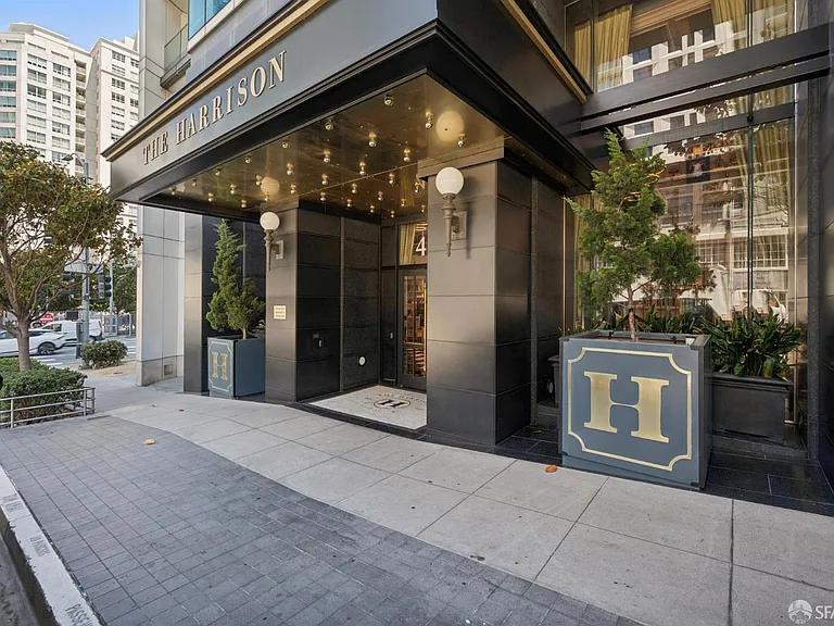 401 Harrison St #17B — Photo 2