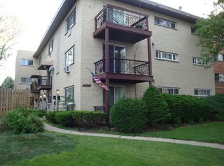 6816 N Ridge Blvd APT 1A, Chicago, IL 60645