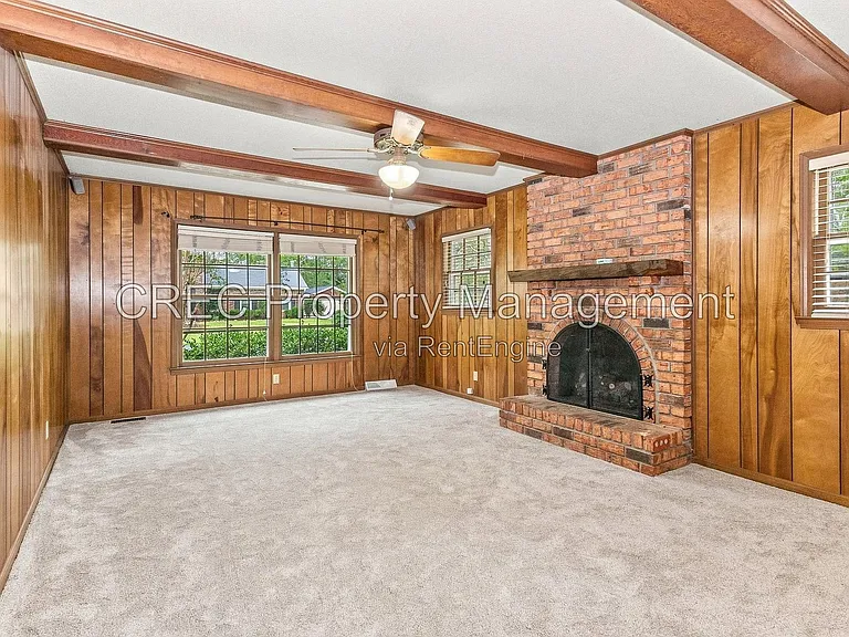 321 Shaftesbury Ln — Photo 19