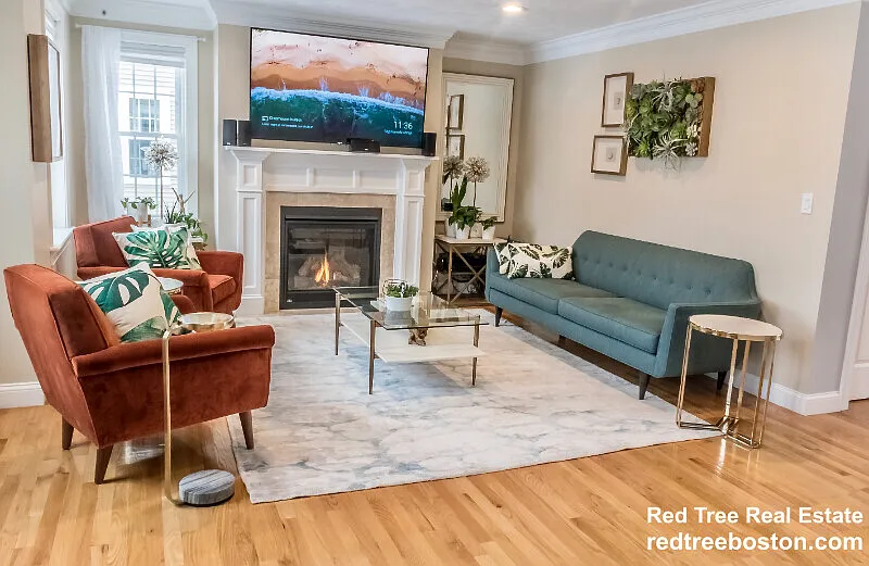 122 Mutton Ln #3