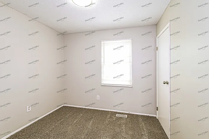 2340 Wharton Ct — Photo 9
