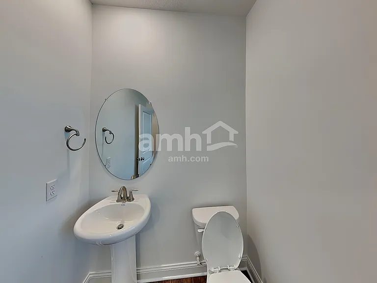 8308 Northpoint Dr — Photo 9
