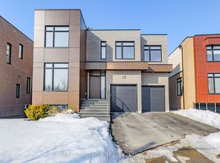 12 Elaine Lennox Ct, Toronto, ON M1B 0C1