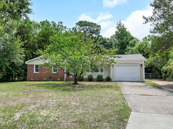 122 Silva Terra Drive, Wilmington, NC 28412