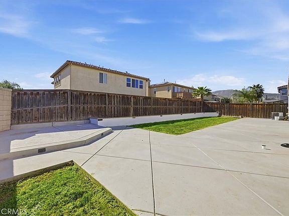 3rd image of 2722 Azalea Ave
