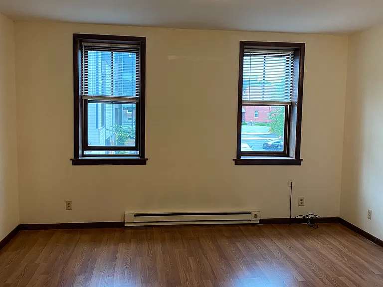 116 S 3rd St #3 — Photo 6