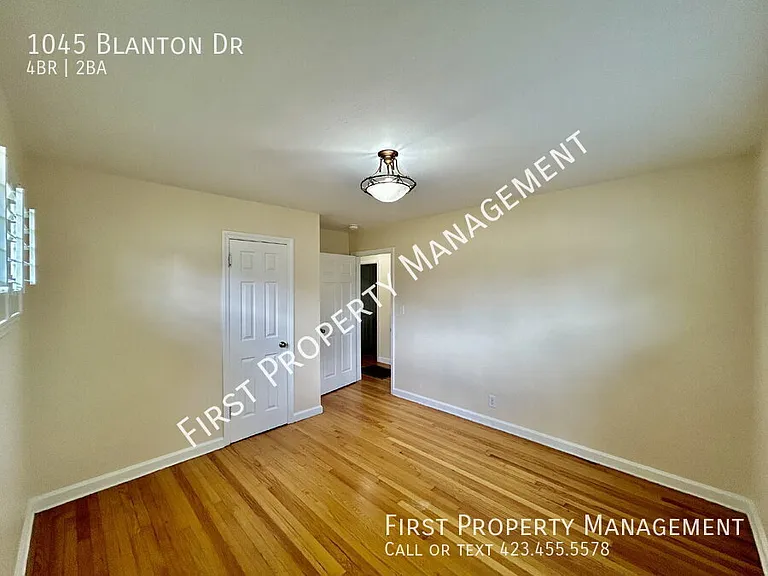 1045 Blanton Dr — Photo 22